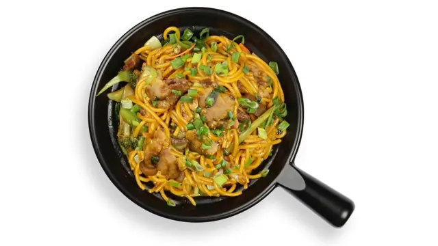Lo Mein nuudlid kanaga
