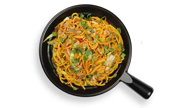 Lo Mein nuudlid krevetidega