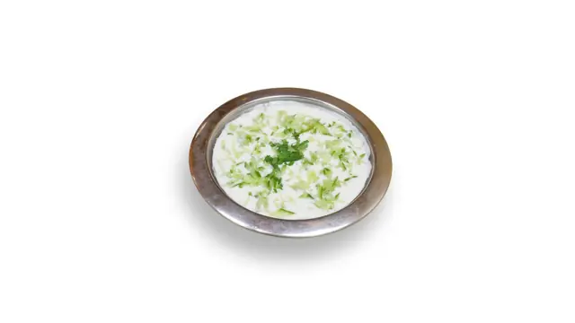Raita - jogurtikaste kurgiga